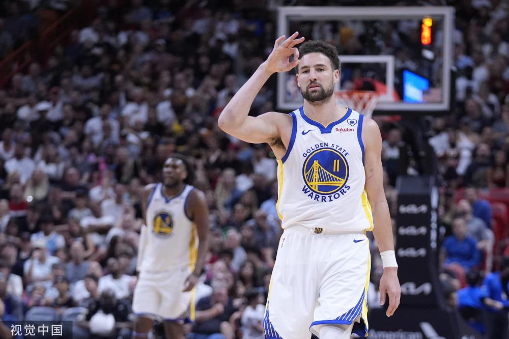 经济背景与 经济背景与