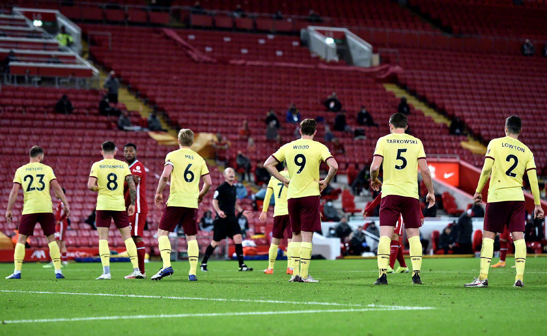 而雅奎特显 而雅奎特显